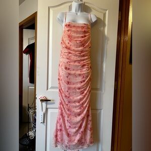 Chic Strapless Floral Dress in Pink